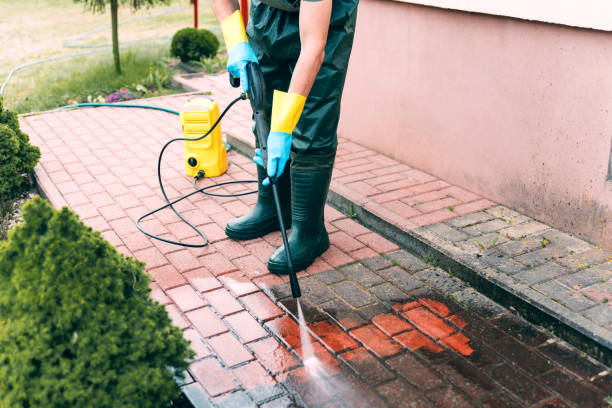 Why Choose Our Certified Pressure Washing Experts for Your Project Needs in Palos Park, IL?